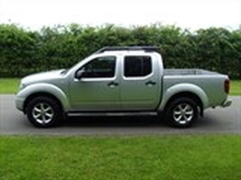NISSAN NAVARA
