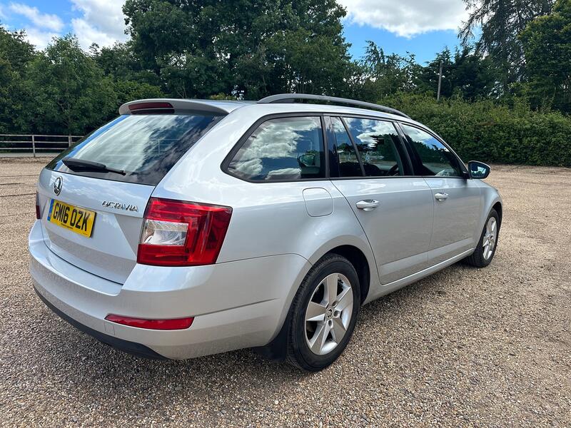 SKODA OCTAVIA
