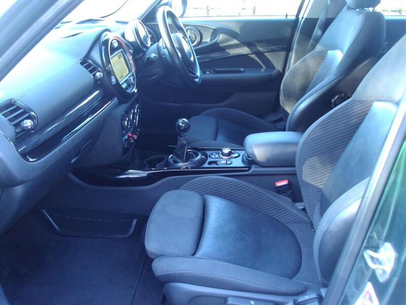 MINI CLUBMAN