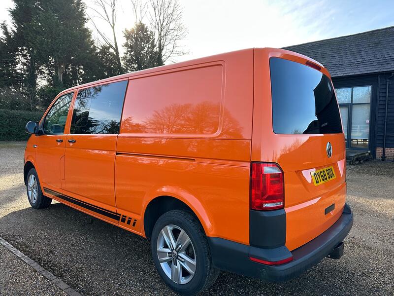 VOLKSWAGEN TRANSPORTER