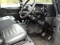LAND ROVER DEFENDER 110