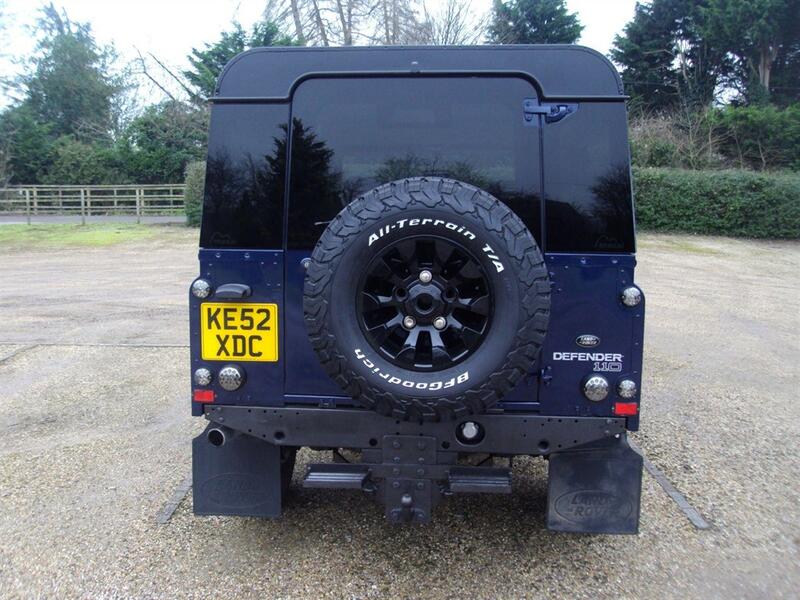 LAND ROVER DEFENDER 110