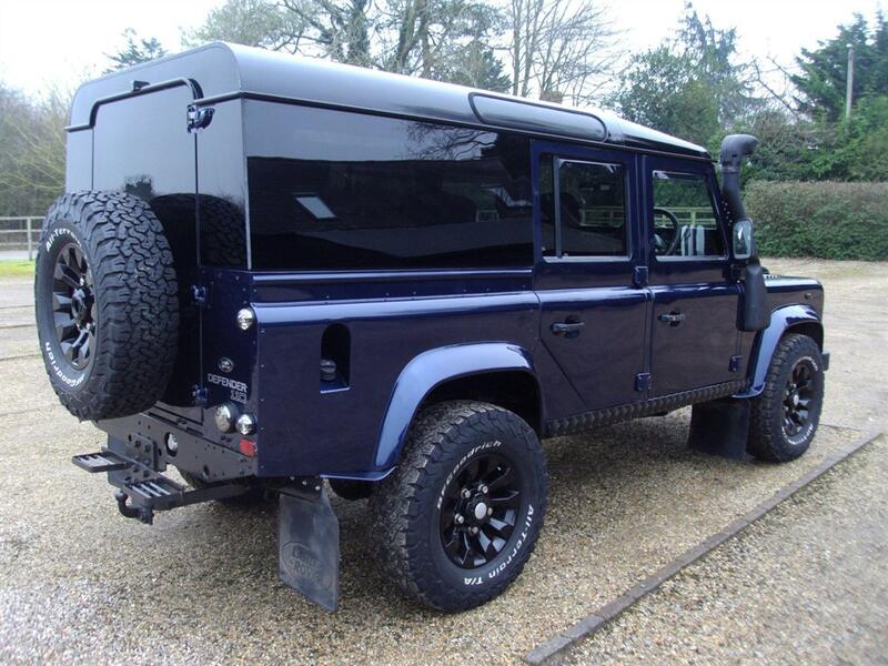 LAND ROVER DEFENDER 110
