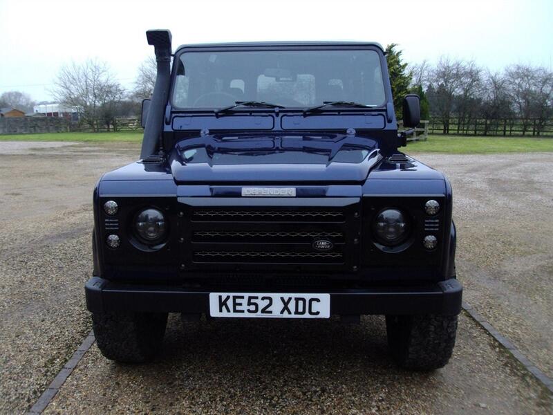 LAND ROVER DEFENDER 110