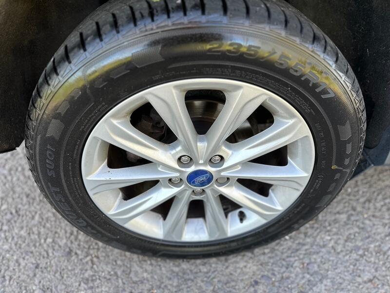 FORD KUGA