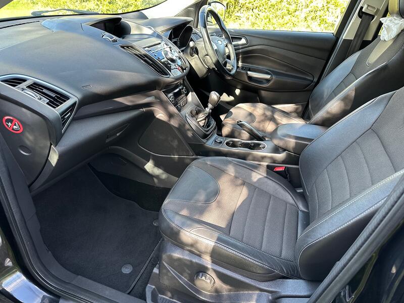 FORD KUGA