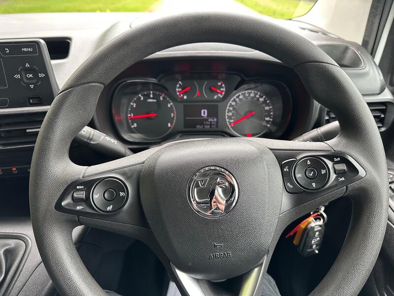 VAUXHALL COMBO