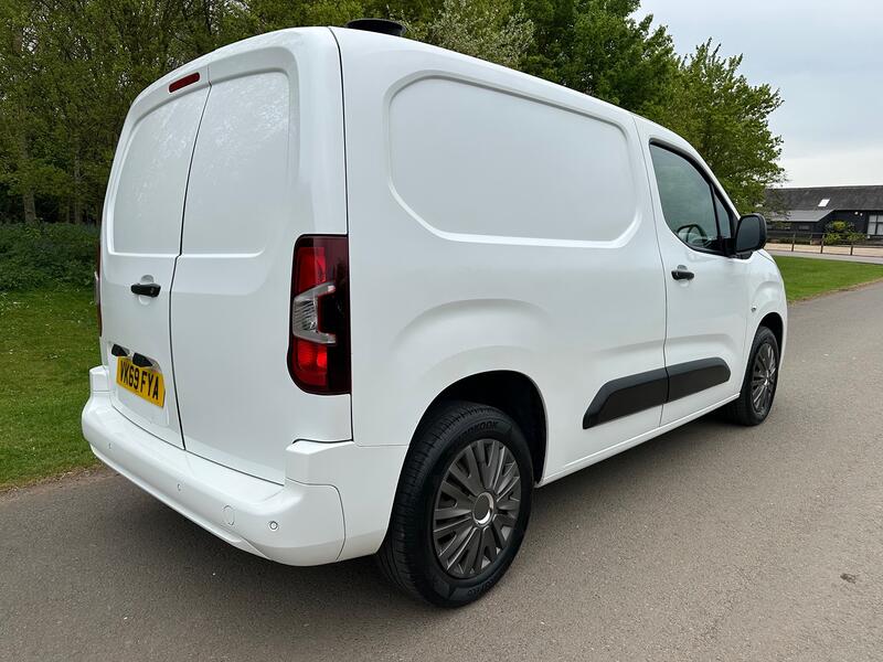 VAUXHALL COMBO