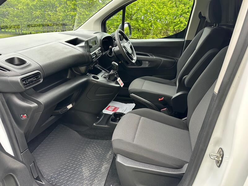 VAUXHALL COMBO