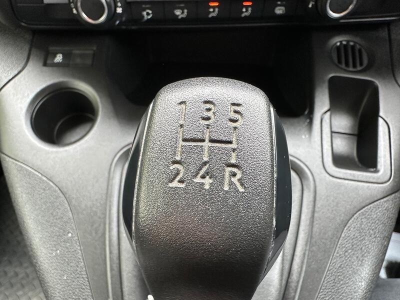 VAUXHALL COMBO