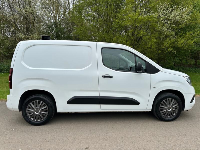VAUXHALL COMBO