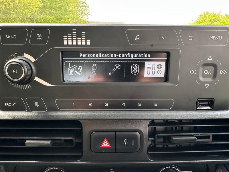 VAUXHALL COMBO LIFE