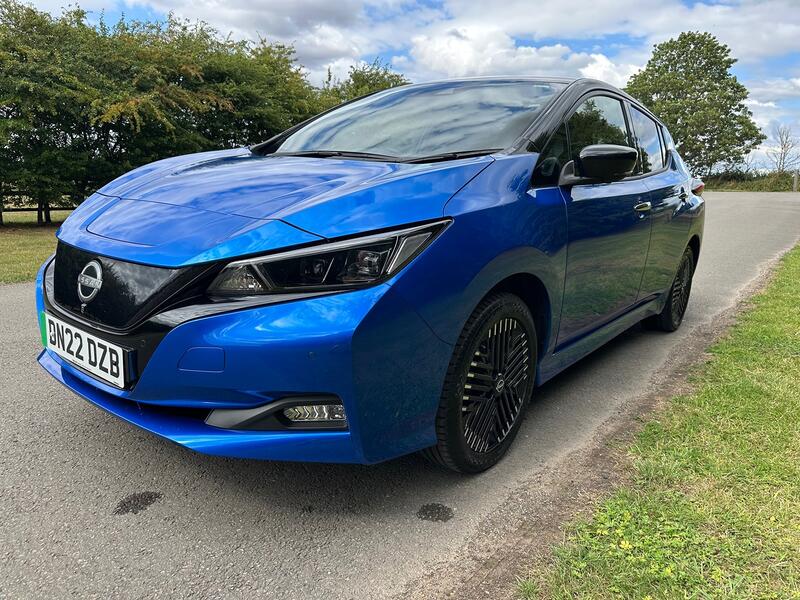 NISSAN LEAF