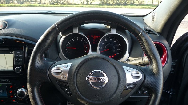 NISSAN JUKE