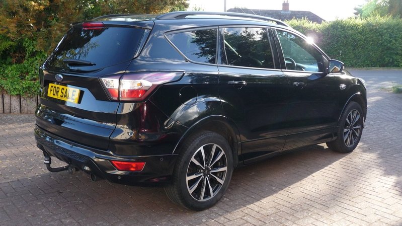 FORD KUGA