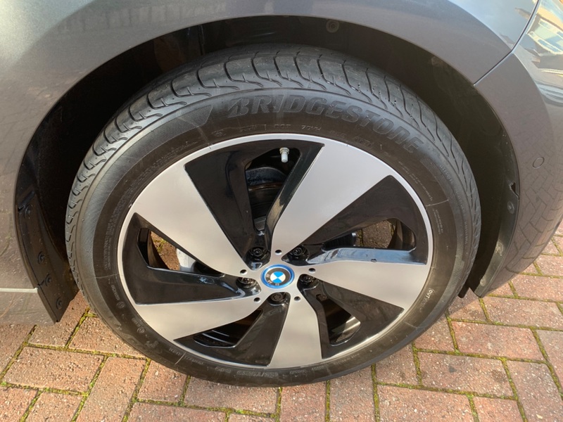 BMW I3