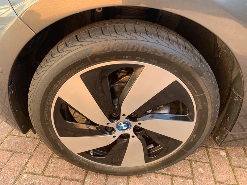 BMW I3