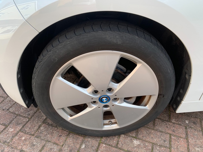 BMW I3