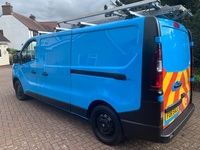VAUXHALL VIVARO
