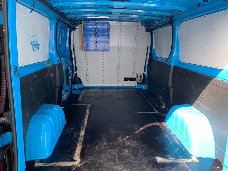 VAUXHALL VIVARO