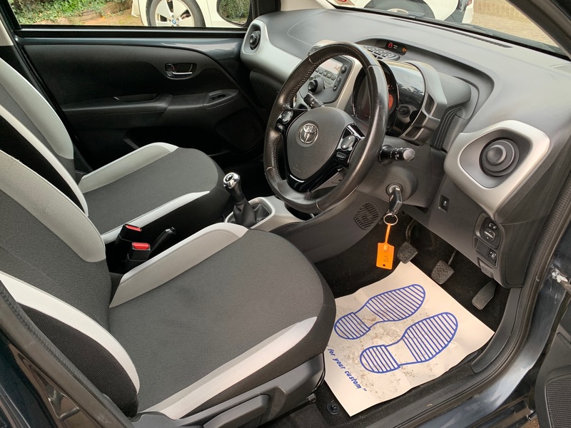 TOYOTA AYGO