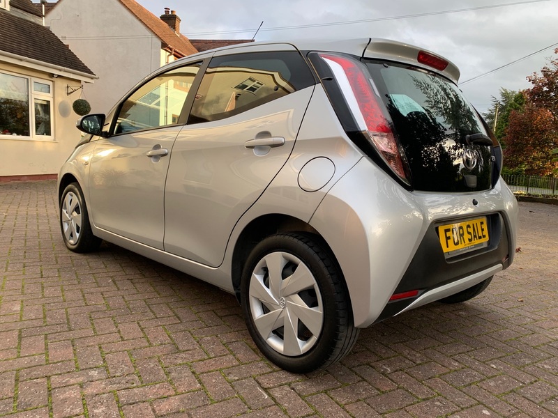 TOYOTA AYGO