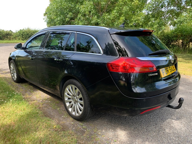 VAUXHALL INSIGNIA