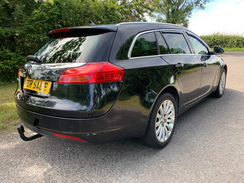 VAUXHALL INSIGNIA