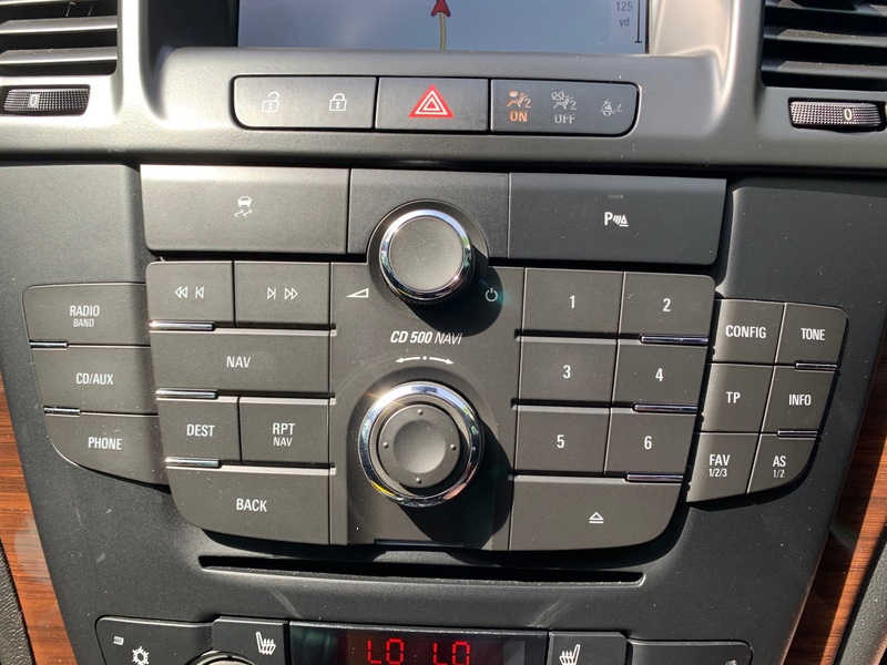 VAUXHALL INSIGNIA