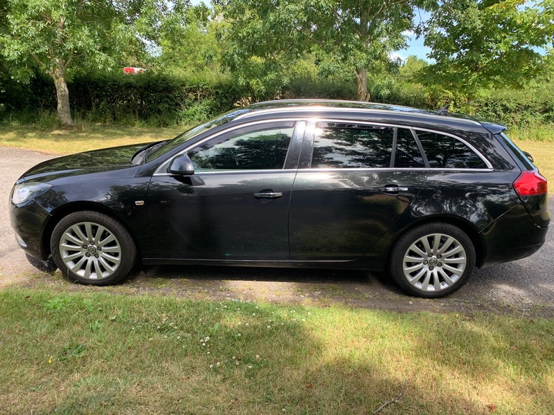 VAUXHALL INSIGNIA