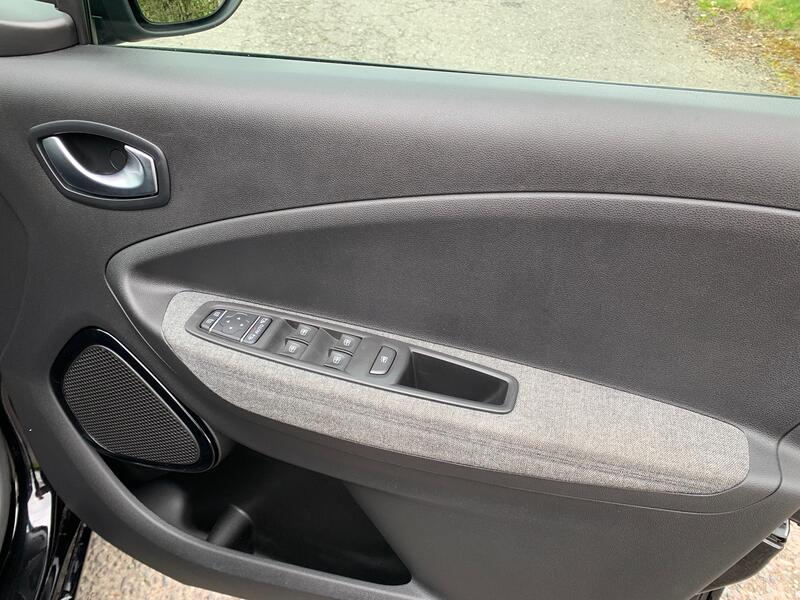 RENAULT ZOE